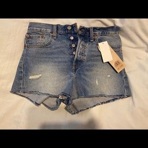 Levi’s shorts